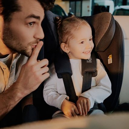 Lionelo - otočná autosedačka s bázou HARPER i-Size 76-150 cm Black Carbon