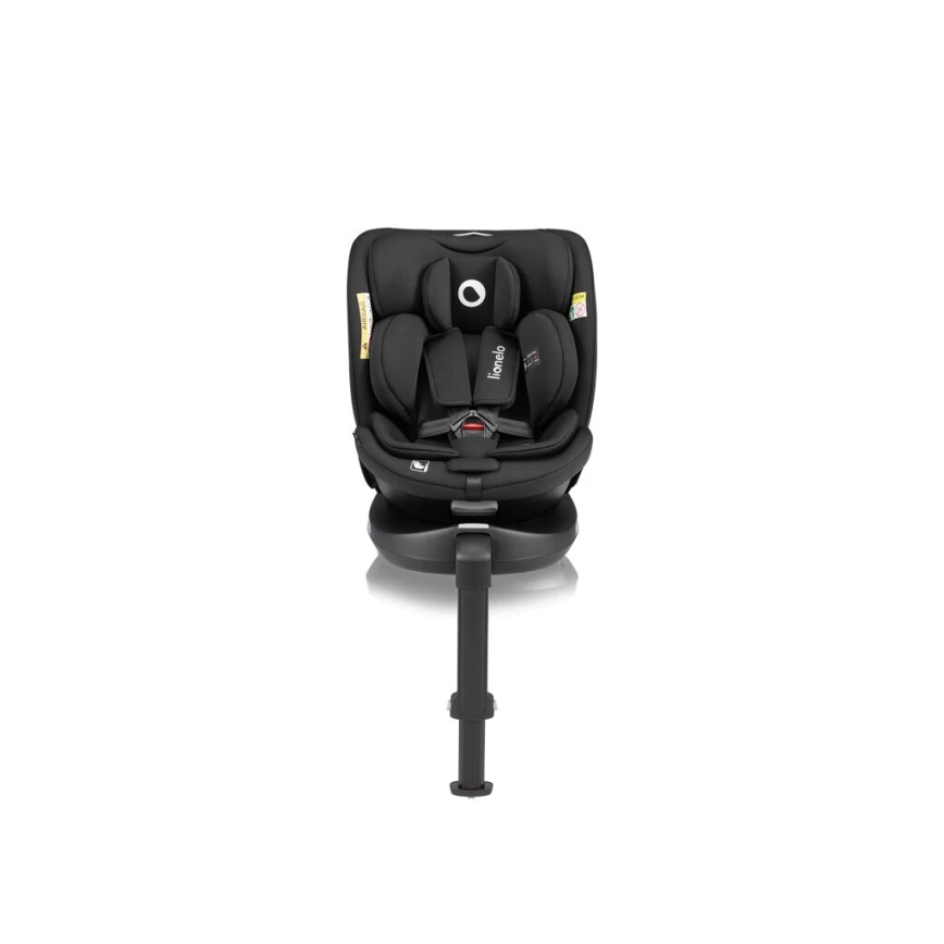 Čierna autosedačka pre deti je zobrazená spredu na bielom pozadí. Sedačka je otočná a má nastaviteľné popruhy. Na sedačke je logo značky Lionelo.