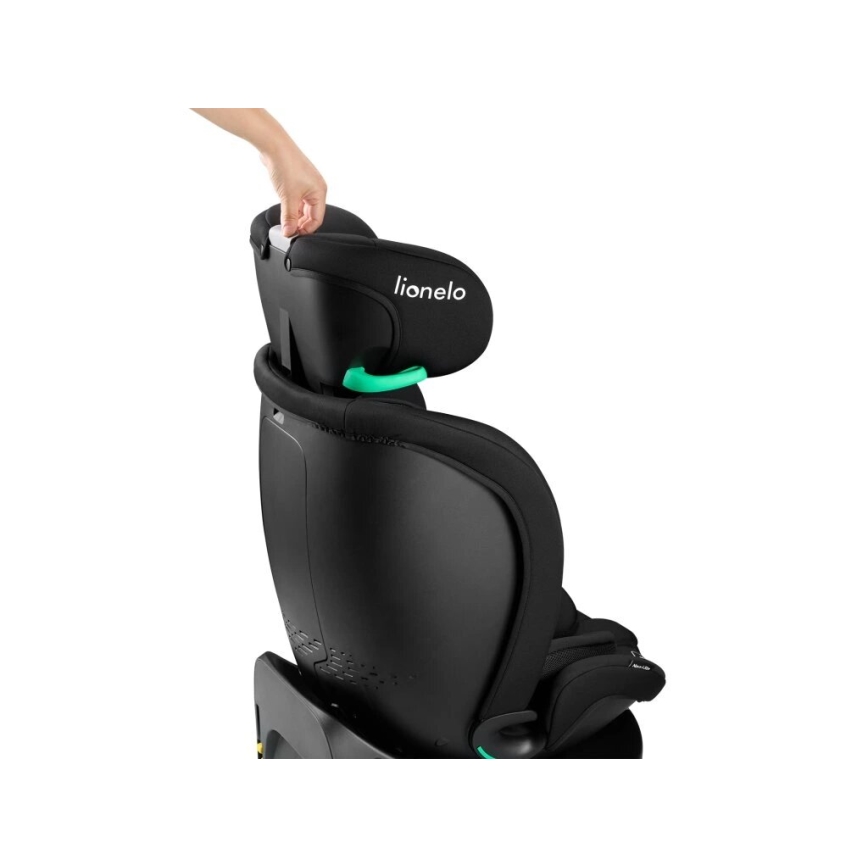 Autosedačka Lionelo – nastavuje sa opierka hlavy – ruka dospelého nastavuje výšku opierky.