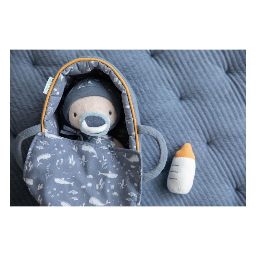 Little Dutch - Plyšová bábika JIM s príslušenstvom modrá
