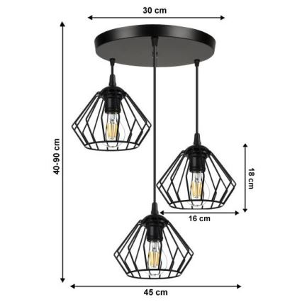 Trojramenné závesné svietidlo s kovovými tienidlami geometrického tvaru visí z kruhovej stropnej platne. Tienidlá obsahujú žiarovky. Rozmery: 30 cm (priemer stropnej platne), 40-90 cm (výška), 45 cm (šírka), 16-18 cm (výška tienidiel).