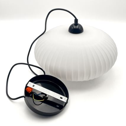Luster na lanku HARMA 1xE27/15W/230V pr. 30 cm biela/čierna