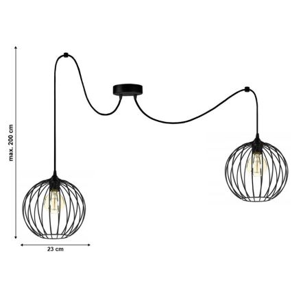 Dvojité závesné svietidlo s kovovými tienidlami guľového tvaru visí zo stropu na dvoch kábloch. Tienidlá majú priemer 23 cm a celková dĺžka káblov je maximálne 200 cm.