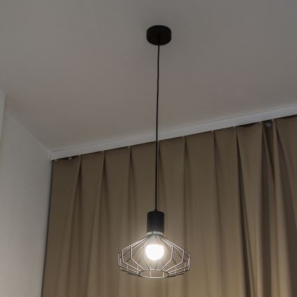 Luster na lanku SOLANO 1xE27/15W/230V čierna/lesklý chróm