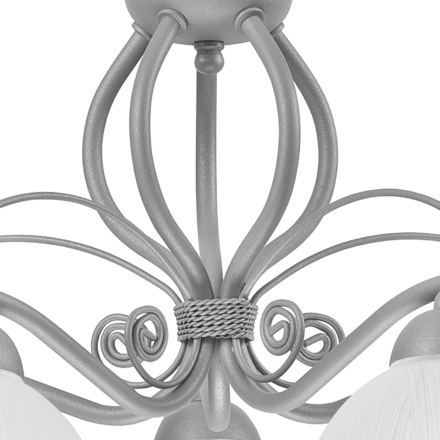 Stropné svietidlo s kovovou konštrukciou v striebornej farbe drží tri mliečne tienidlá. Rameno svietidla je zdobené ozdobnými závitmi.