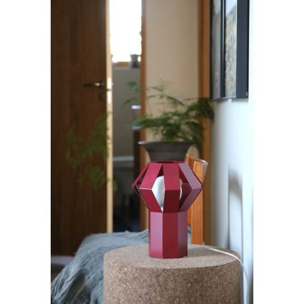 Markslöjd 109150 - Stolná lampa OCTA 1xE27/60W/230V vínová
