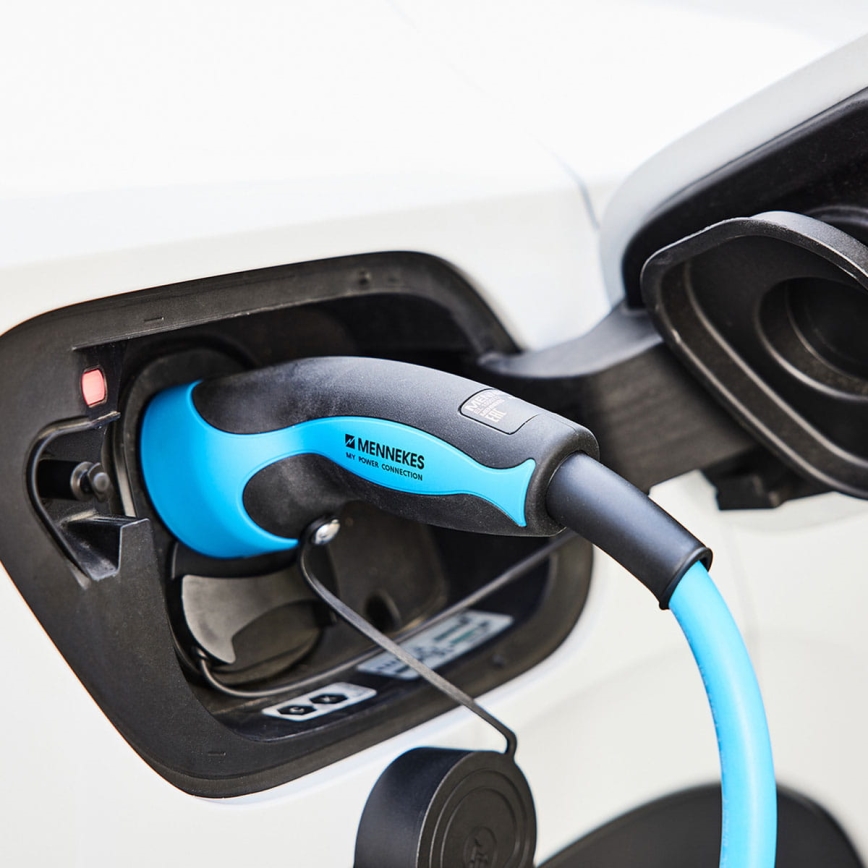 Mennekes - Nabíjací kábel pre elektromobily typu 2 / typu 1 7,5m 3,7kW 20A IP44