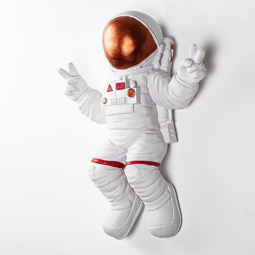 Nástenná dekorácia 47x35 cm astronaut medená