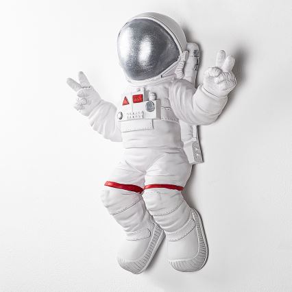 Nástenná dekorácia 47x35 cm astronaut strieborná