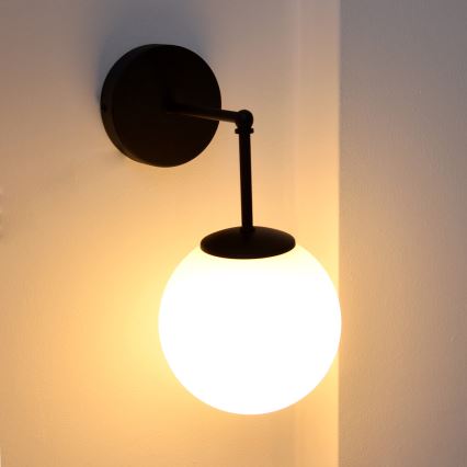 Nástenná lampa MOON 1xE27/15W/230V čierna