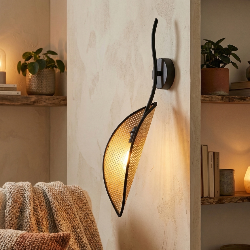 Nástenné svietidlo LOTUS 1xE14/10W/230V čierna/béžová