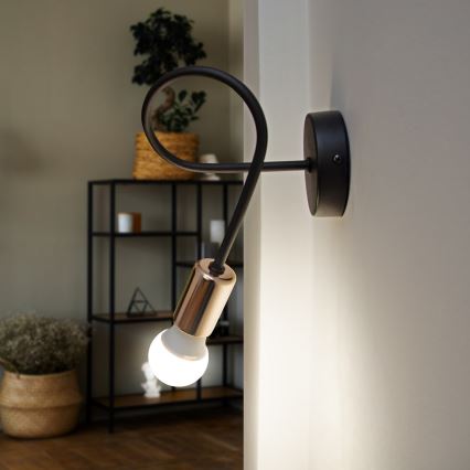 Nástenné svietidlo TUBE 1xE27/15W/230V čierna