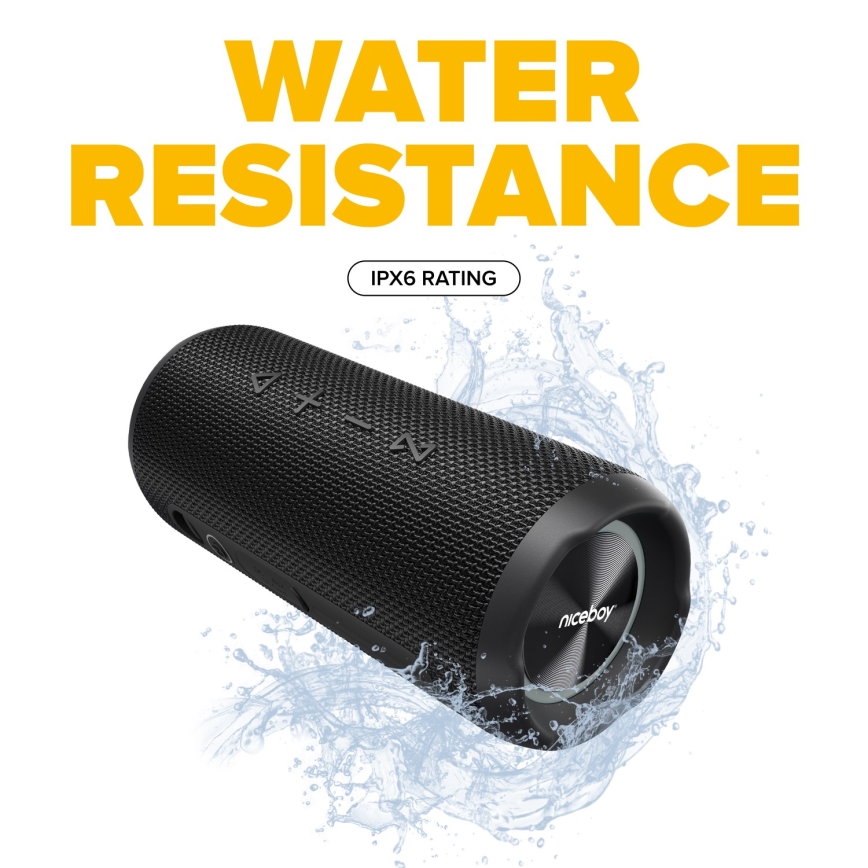 Čierny prenosný reproduktor značky Niceboy je čiastočne ponorený vo vode. Reproduktor má na sebe tlačidlá ovládania. Text na obrázku znie: WATER RESISTANCE, IPX6 RATING.