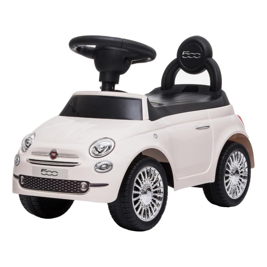 Biele odrážadlové autíčko tvaru Fiat 500 sa nachádza na bielom pozadí. Dieťa sa na ňom môže odrážať vďaka štyrom kolieskam a volantu. Autíčko má označenie „500“ na prednej maske a operadle.