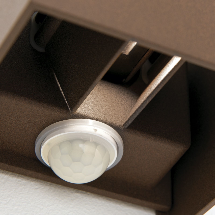 Vonkajšie nástenné svietidlo s pohybovým a súmrakovým senzorom CUBE-S LED/13W/230V IP54 hnedá