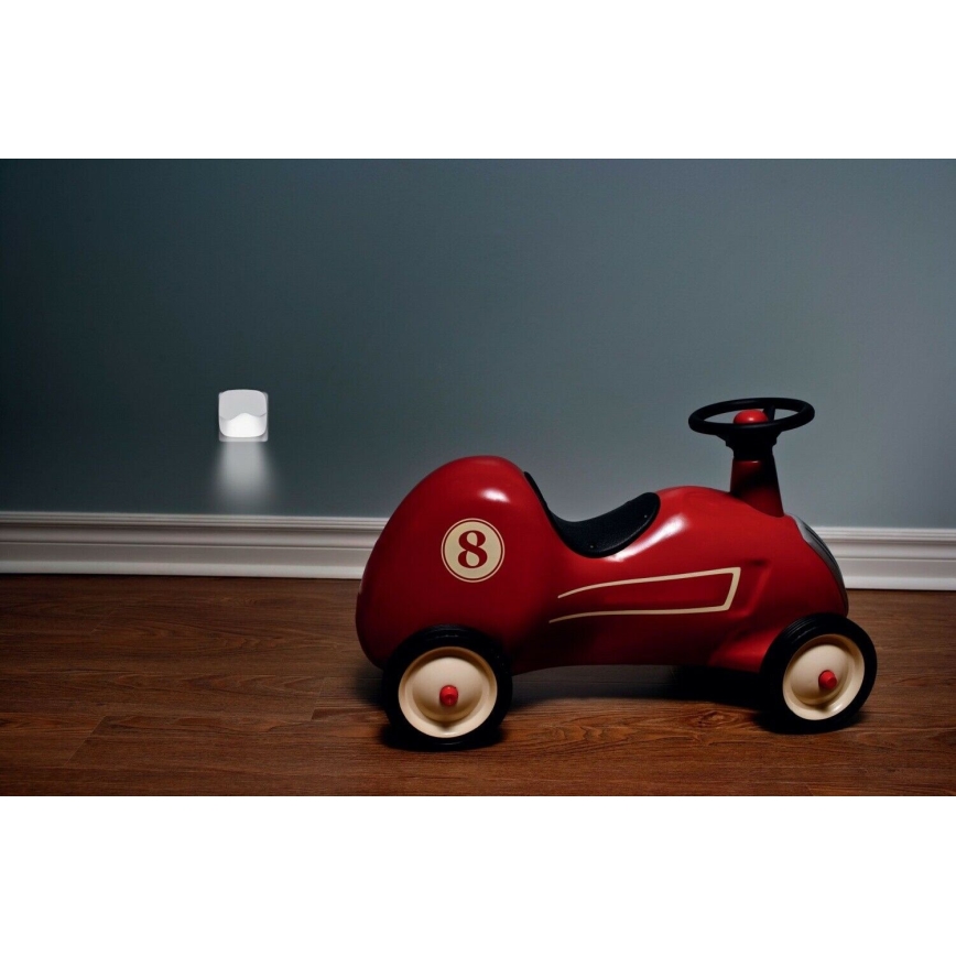 Osram - LED nočné svietidlo do zásuvky so senzorom súmraku LUNETTA LED/0,5W/230V