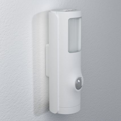 Osram - LED orientačné svietidlo so senzorom pohybu a súmraku NIGHTLUX LED/0,35W/3xAAA IP54 biele