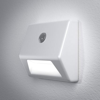 Osram - LED Schodiskové svietidlo so senzorom NIGHTLUX LED/0,25W/3xAAA IP54 biely