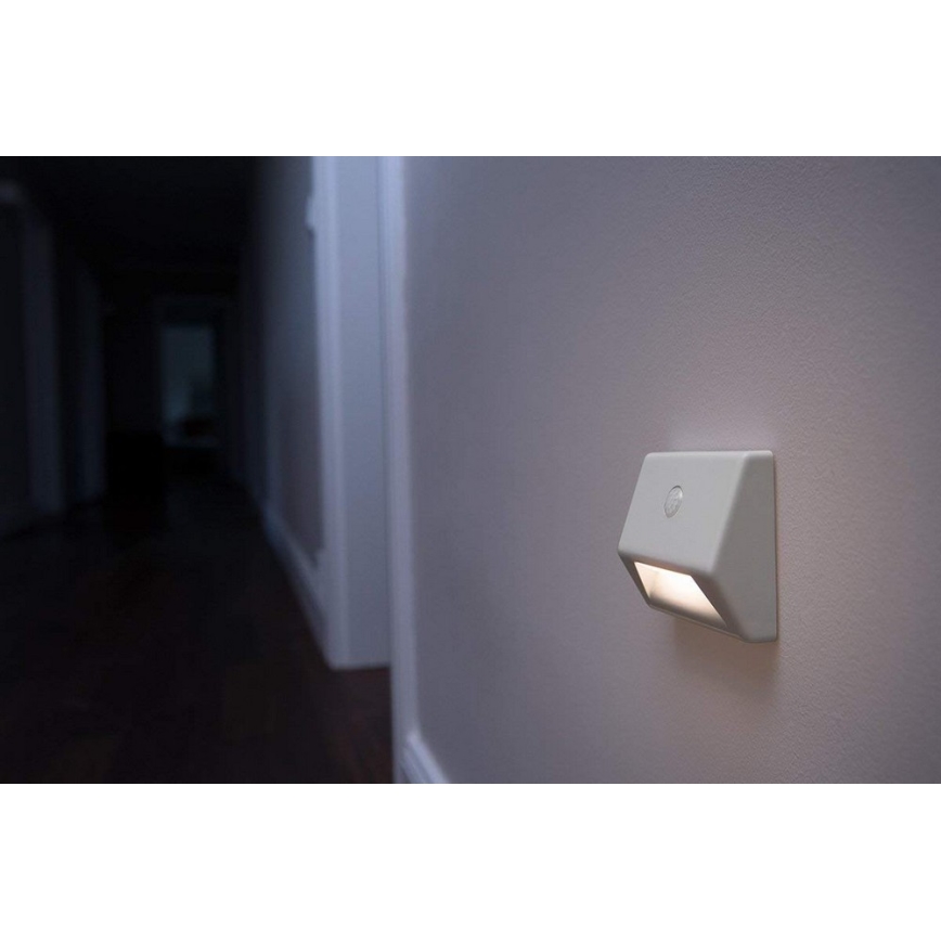 Osram - LED Schodiskové svietidlo so senzorom NIGHTLUX LED/0,25W/3xAAA IP54 biely