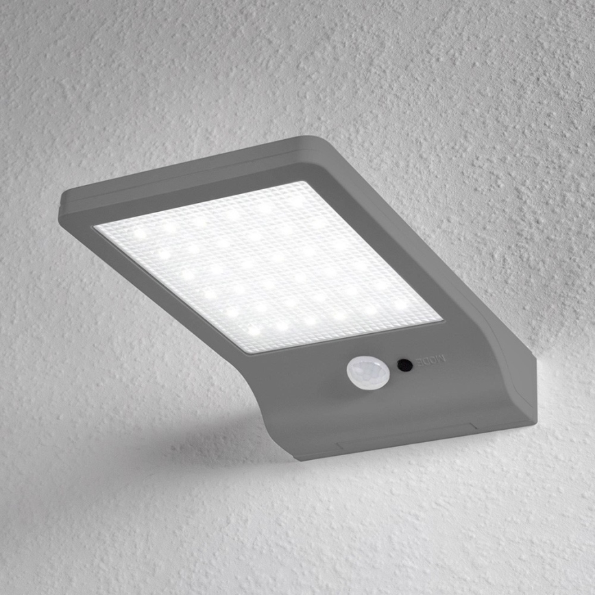 Osram - LED solárne nástenné svietidlo so senzorom DOORLED LED/3W/3,3V 2000 mAh IP44 strieborné