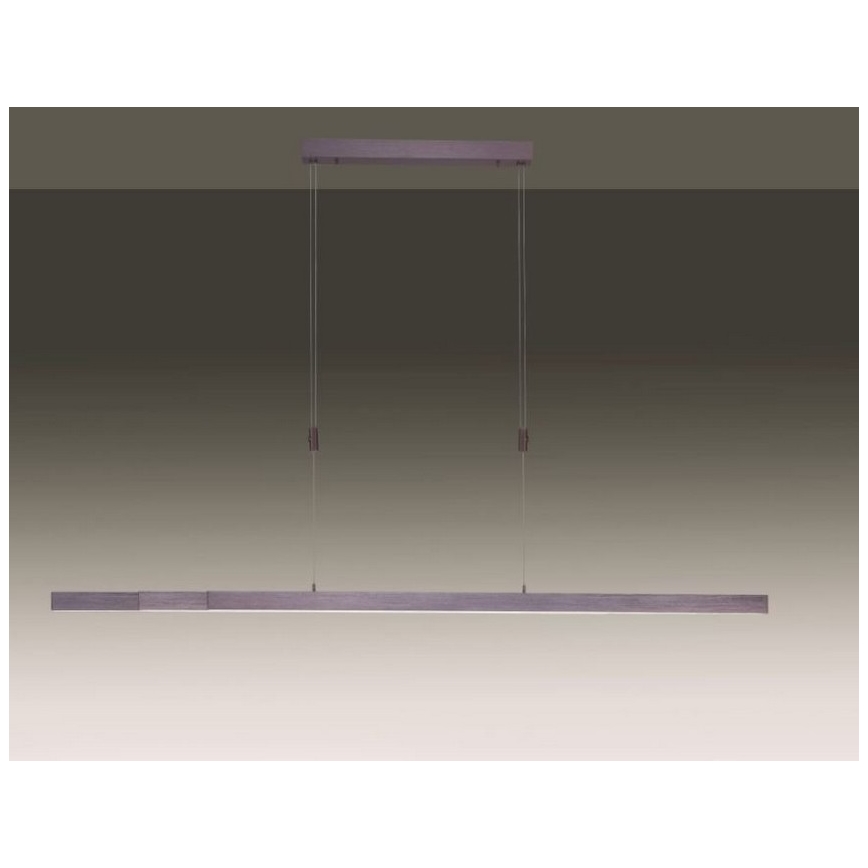 Dlhá, horizontálna LED lampa visí zo stropu na dvoch kábloch. Lampa je tmavosivá, s jednoduchým dizajnom. Prostredie je neutrálne, tmavosivé pozadie.