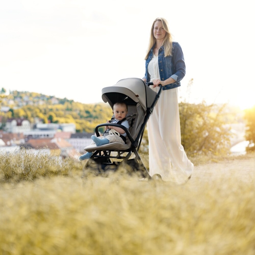 PETITE&MARS - Športový kočík FLIP Platinum Grey