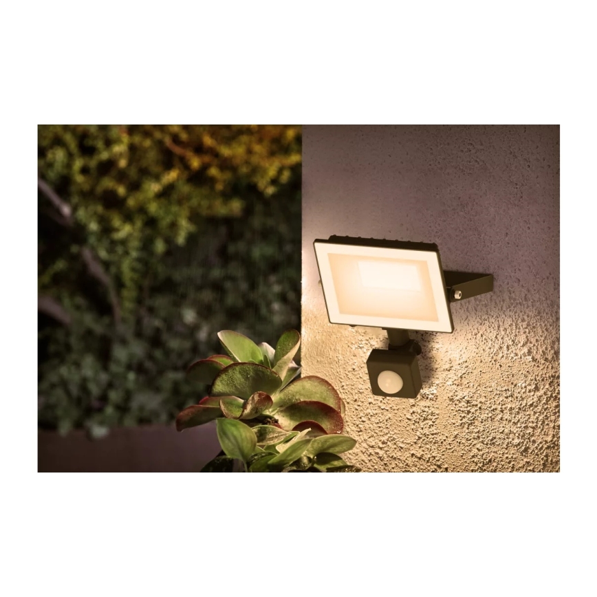 Philips - LED reflektor so senzorom LOIS LED/20W/230V IP65 3000K