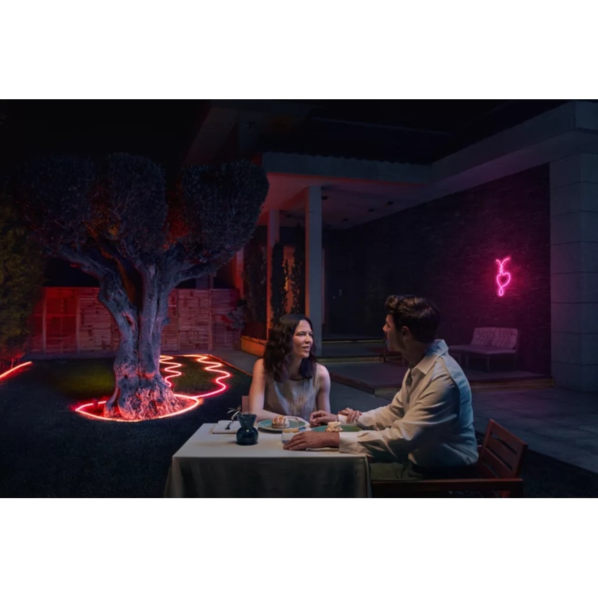 Philips - RGBW stmievateľný vonkajší LED pás Hue NEON 10 m LED/30 W/230 V 2200–6500 K IP67