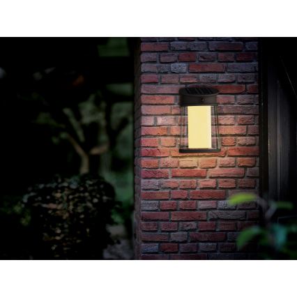 Philips - LED Solárne nástenné svietidlo so senzorom JUDA LED/3,2W/3,7V 2600 mAh 2700K IP44