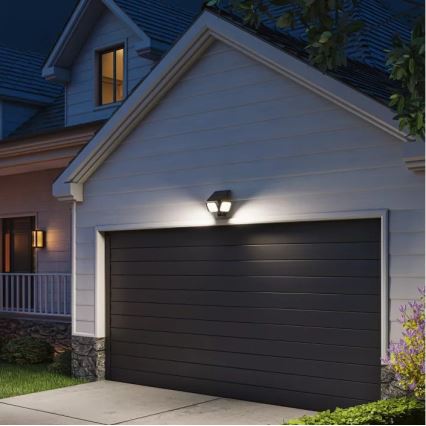 Philips - LED solárne nástenné svietidlo so senzorom ZYREN LED/24,5W/3,7V 2600 mAh 5000K IP65 čierne