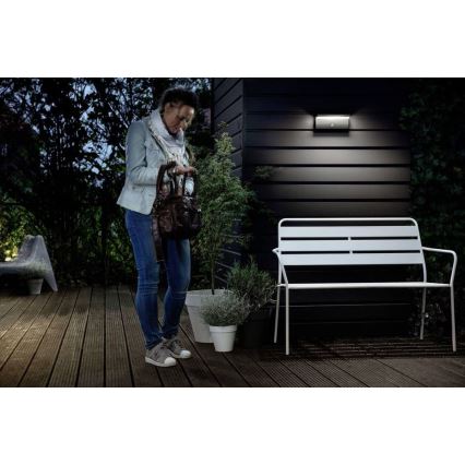 Philips - LED Vonkajšie nástenné svietidlo so senzorom BUSTAN LED/3,8W/230V 2700K IP44
