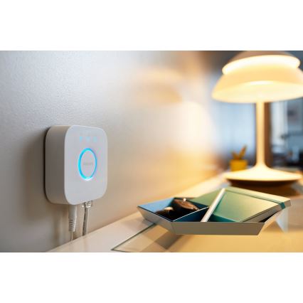Philips - LED RGBW stmievateľný pás Hue FLUX 3 m, LED, 29 W, 230 V, 2200–6500 K + Hue Bridge