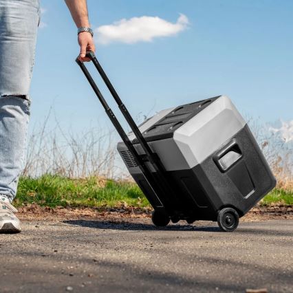 Prenosná autochladnička s LCD displejom 40 l 230V/12V/24V čierna