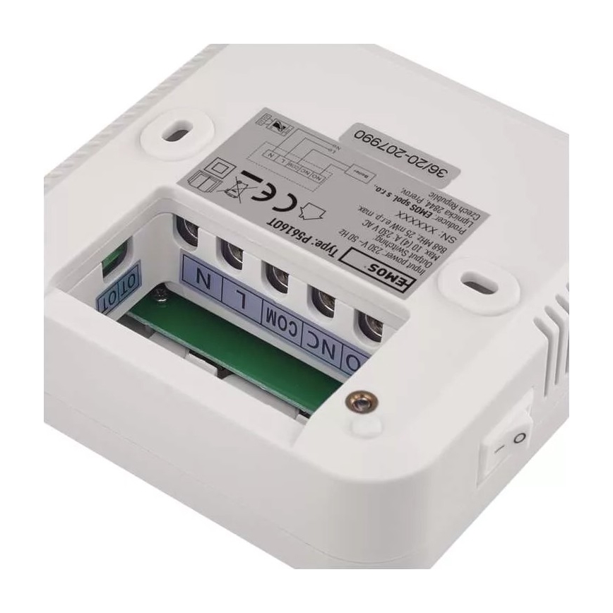 Programovateľný termostat 230V + 2xAA
