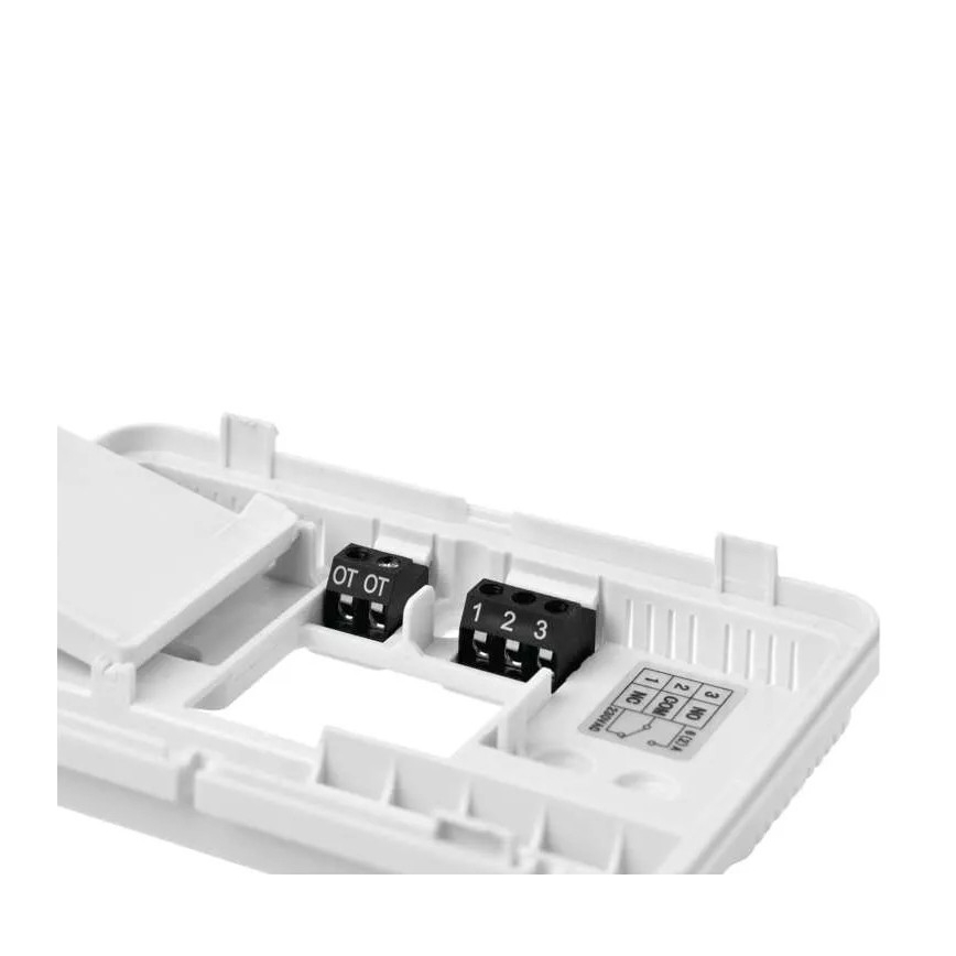 Programovateľný termostat 2xAA