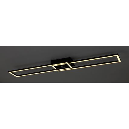 Svietidlo s LED osvetlením je pripevnené k stropu. Skladá sa z dvoch obdĺžnikových a jedného štvorcového rámu v čiernej farbe. Svetlo je teplej bielej farby.