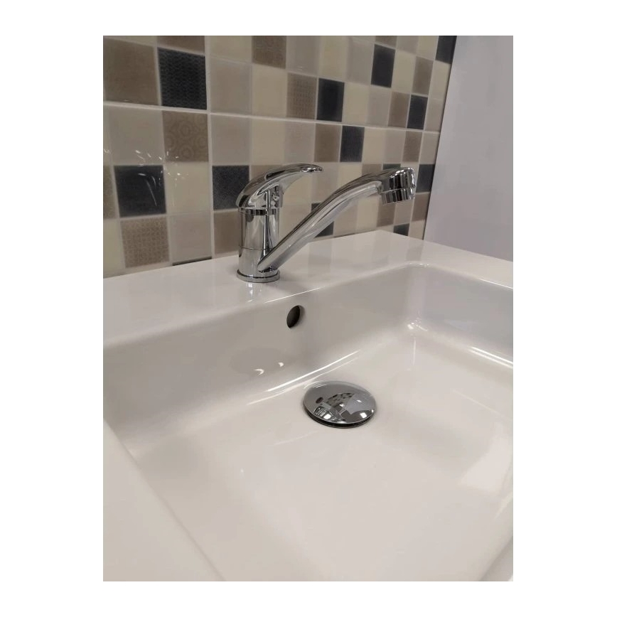 RAV Slezák SA015.0 - Umývadlová batéria SAZAVA 15 cm lesklý chróm