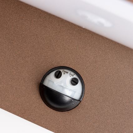 Redo 90588 - LED Vonkajšie nástenné svietidlo so senzorom FLIP LED/20W/230V CRI 90 3000K IP54 hnedá