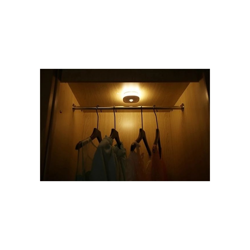 LED Orientačné svietidlo so senzorom LED/0,45W/3xAAA 3000K biela