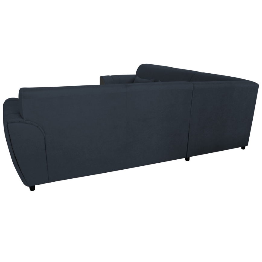 Rohová sedačka tmavomodrej farby je zobrazená zo zadnej strany. Sedačka je rozdelená na tri časti a má jednoduchý dizajn. Stojí na bielom pozadí.