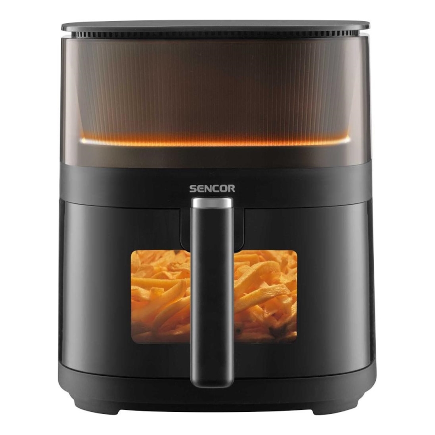 Čierna fritéza Sencor pripravuje hranolky. Priehľadná časť fritézy ukazuje hranolky vnútri. Svietiaca oranžová dióda je viditeľná v hornej časti.