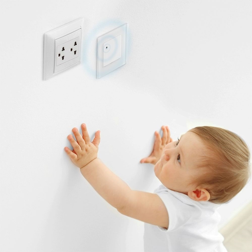 Senzor pohybu mikrovlnný 180° 300W/230V biela