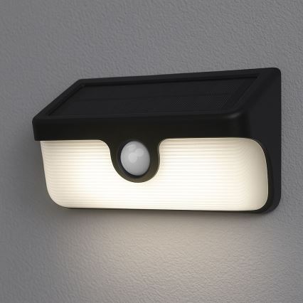 Solárne LED nástenné svietidlo so senzorom LINK LED/5W/3,7V 2000 mAh IP65 čierna