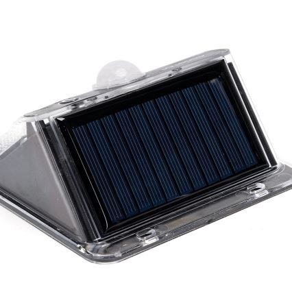 Solárne LED svietidlo s čidlom Aigostar 3,7V 6500K 1200 mAh IP65 čierne