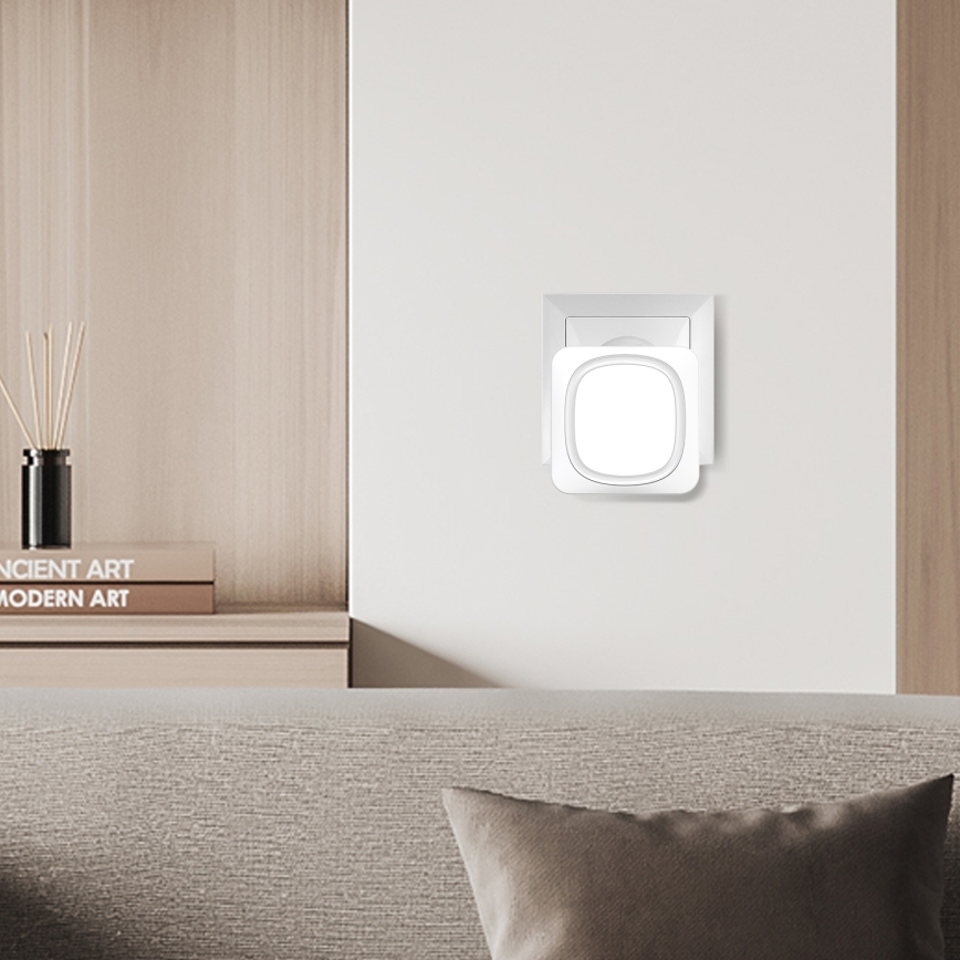 Bezdrôtový zvonček s LED osvetlením do zásuvky 230V/1xCR2032 IP56 biela