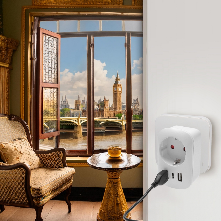 Cestovný adaptér pre UK 230 V 2× USB-A + 1× USB-C