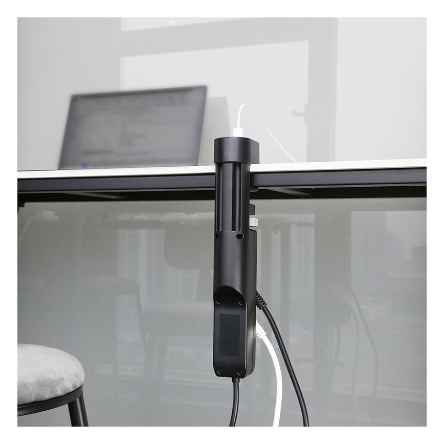 Zásuvkový stĺpik na dosku stola 3x230V + 2xUSB-C + 1xUSB-A čierna