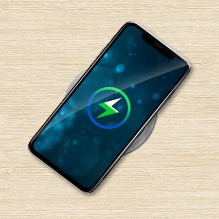Zásuvkový stĺpik na dosku stola s bezdrôtovým nabíjaním Qi 3x230V + 1xUSB-A + 1xUSB-C strieborná/čierna