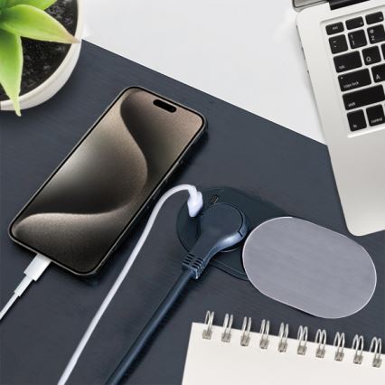 Vstavaná zásuvka 1Z + USB A+C