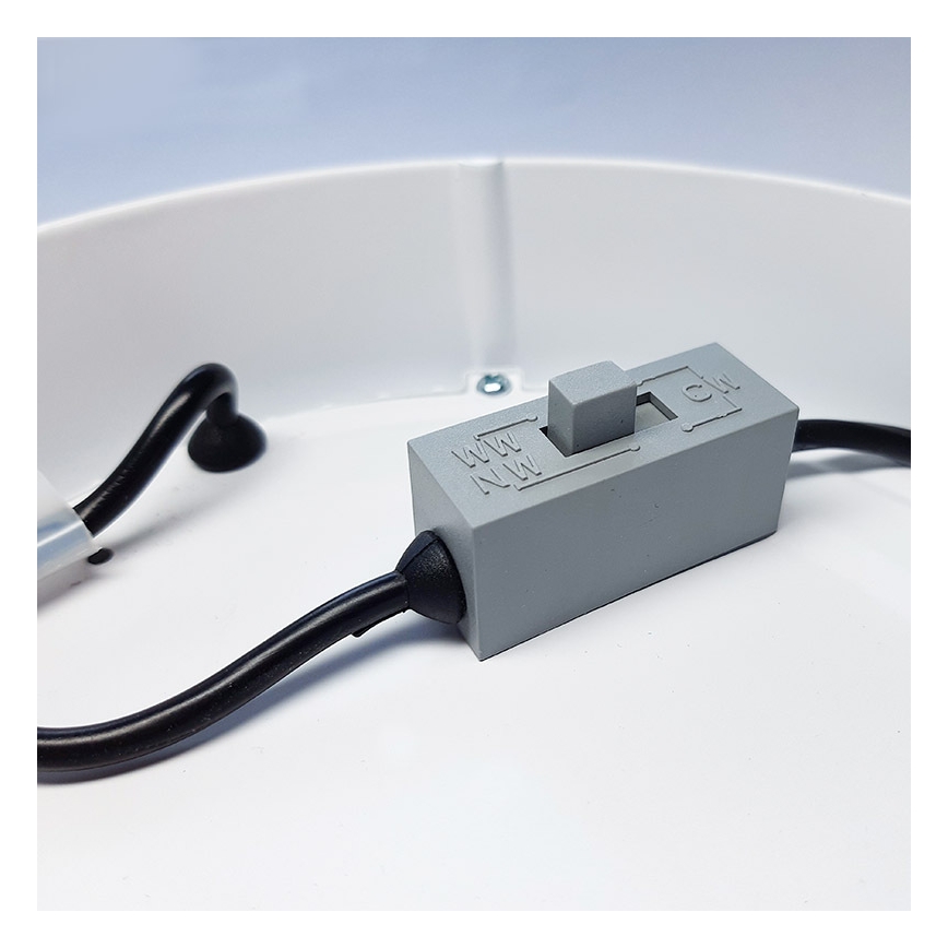 LED Stropné svietidlo LED/18W/230V 3000/4000/6000K 22,5x22,5 cm biela